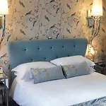 Georgian House Hotel 4*