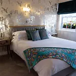 Hotel Georgian House 4*