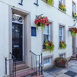 Georgian House Hotel