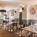 Georgian House Hotel 4*