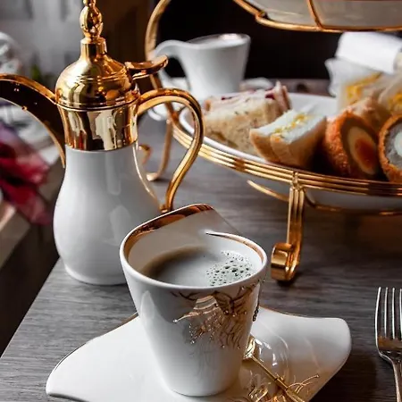 Georgian House Hotel 4*