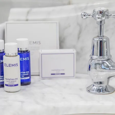 Georgian House Отель 4*