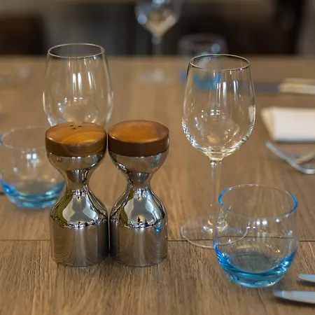 Отель Georgian House 4*