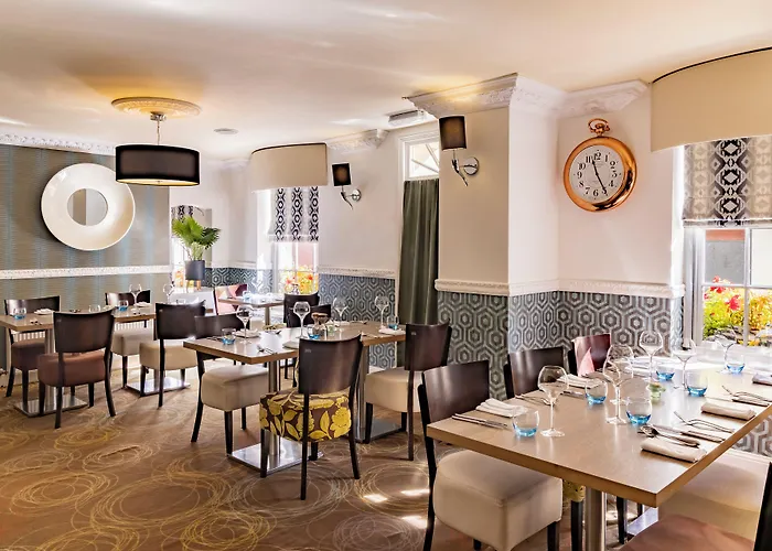 Georgian House Hotel 4*