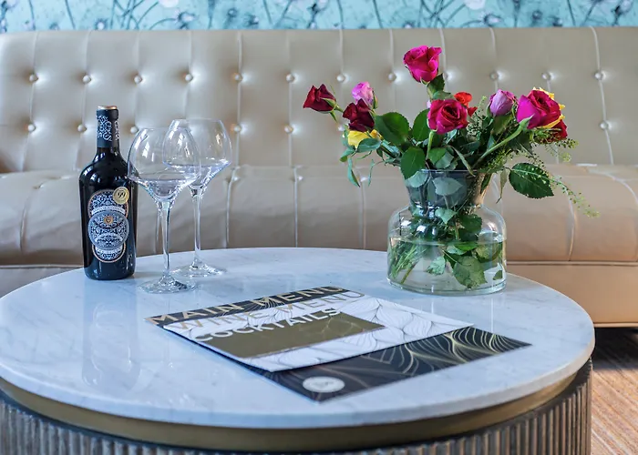 Georgian House Hotel 4*