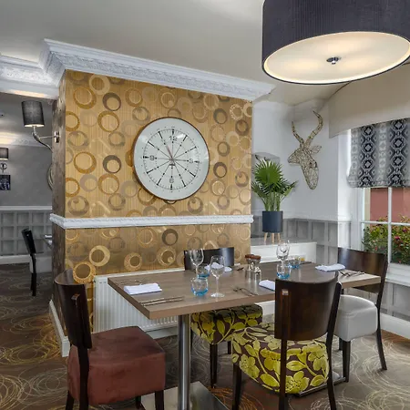 Otel Georgian House 4*